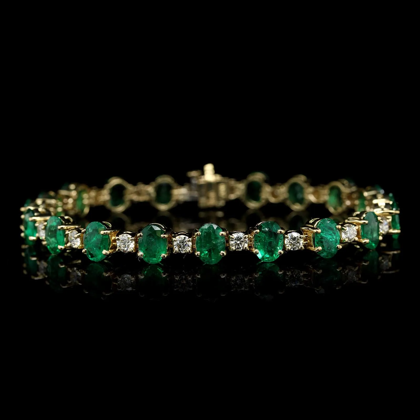 18K Yellow Gold Estate Emerald and Diamond Bracelet