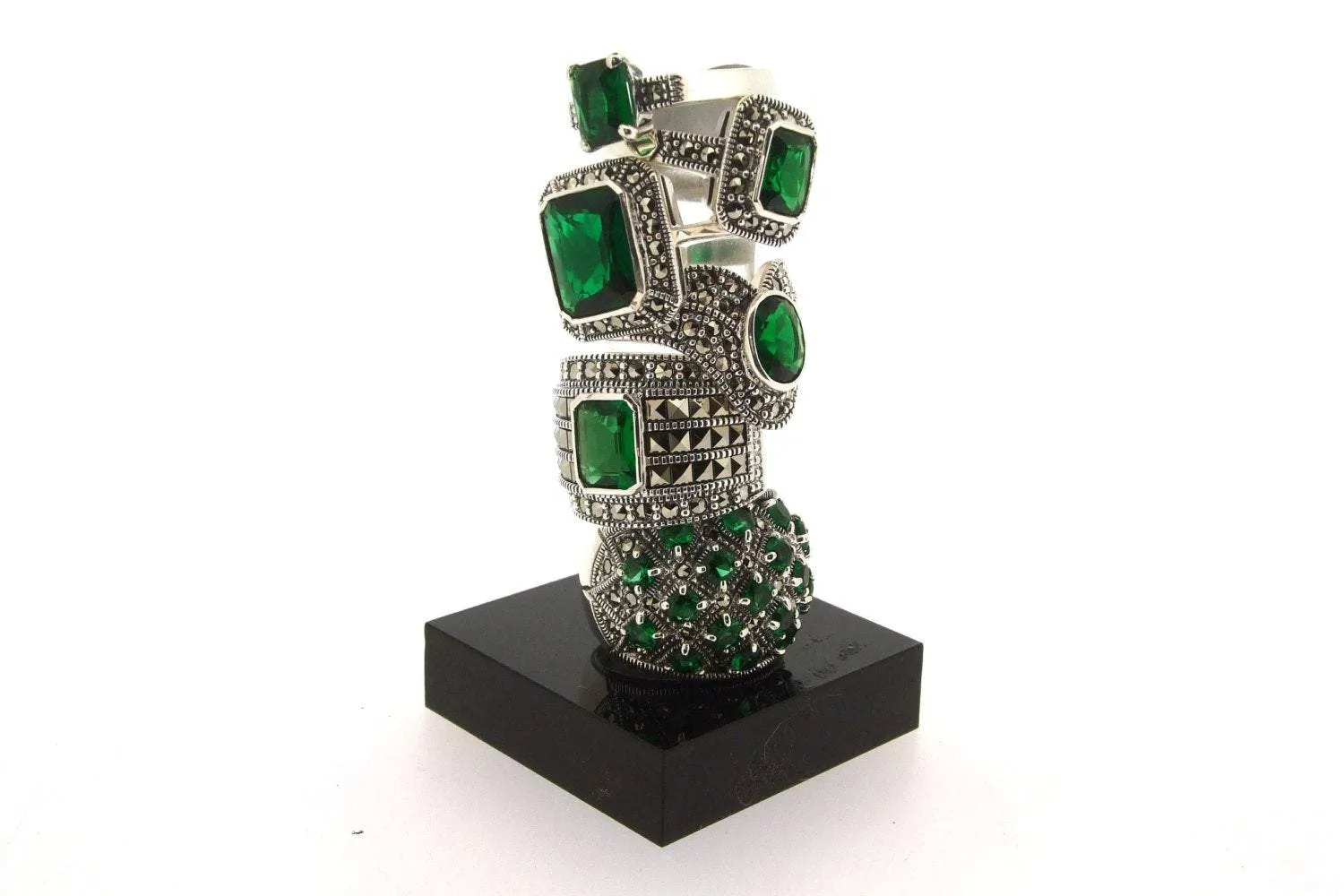 Art Deco Ring Silver Emerald Green Marcasite wishbone