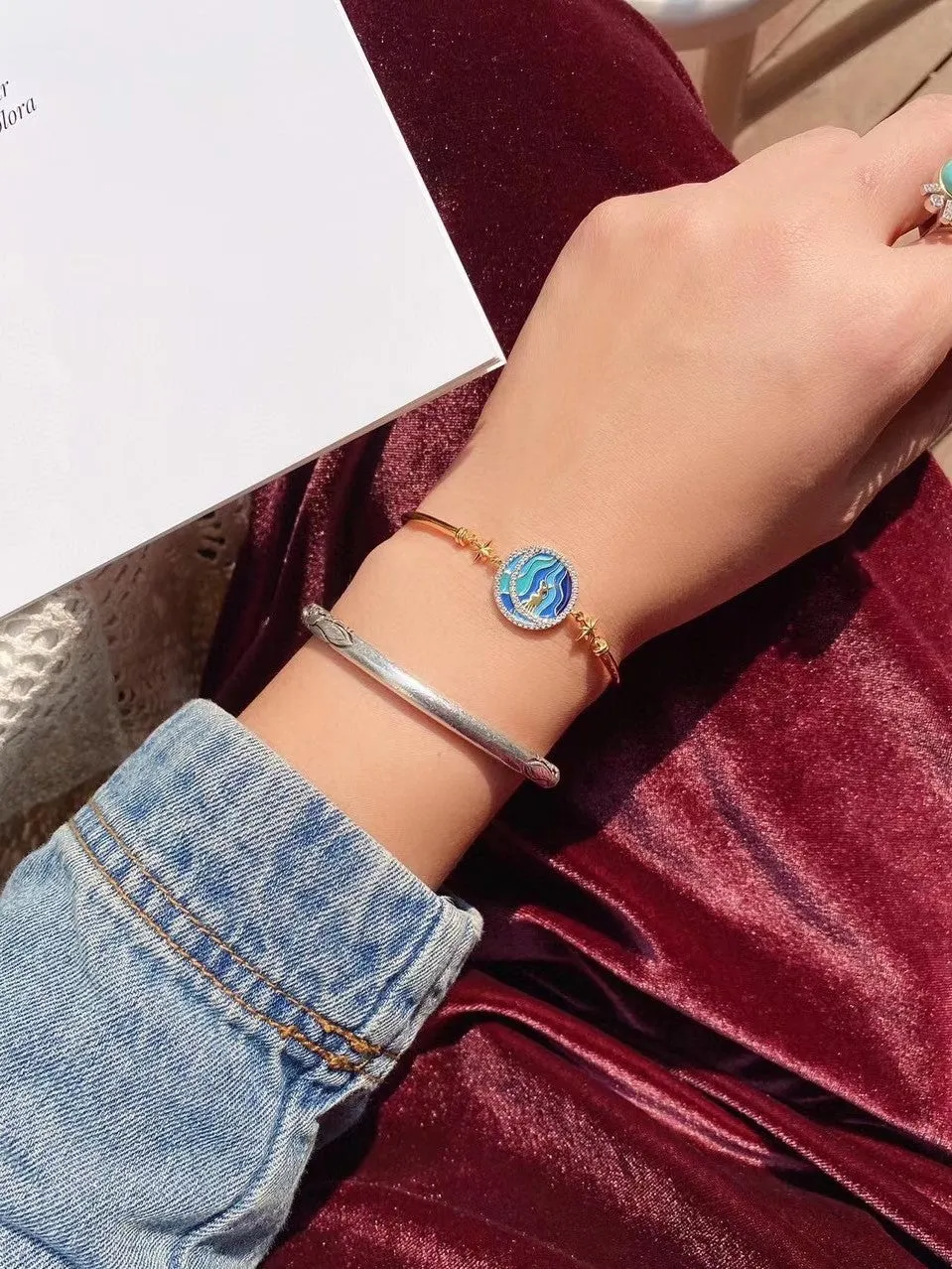 Circle Moonnight Deer Blue Enamel Bracelet