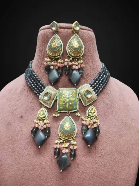 Drop Shaped Polki Kundan Choker