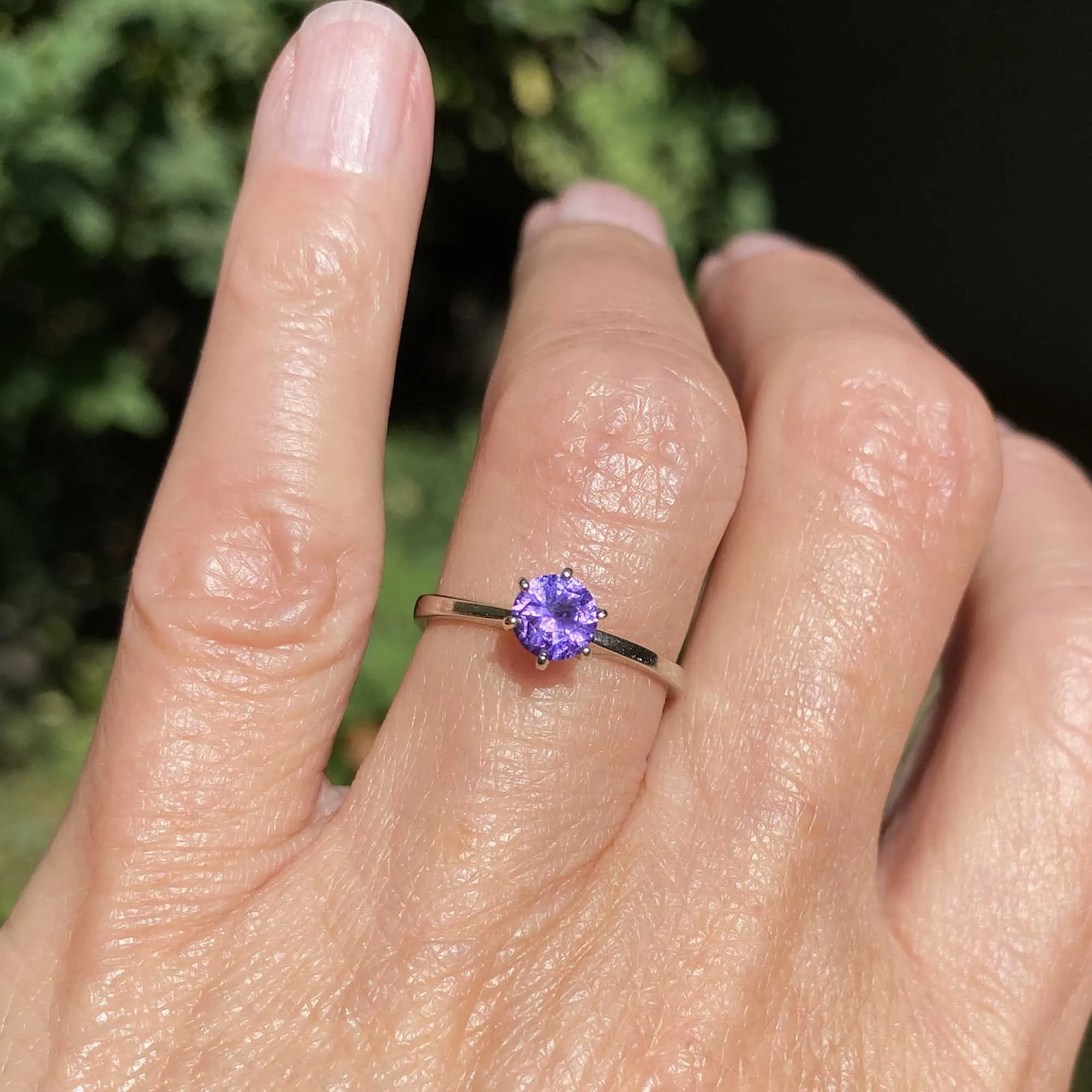 Estate 10K White Gold Solitaire Amethyst Ring