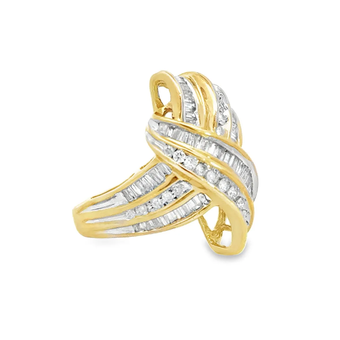 Kirkland Jewelry Estate | 14K Yellow Gold Diamond Fashion Ring