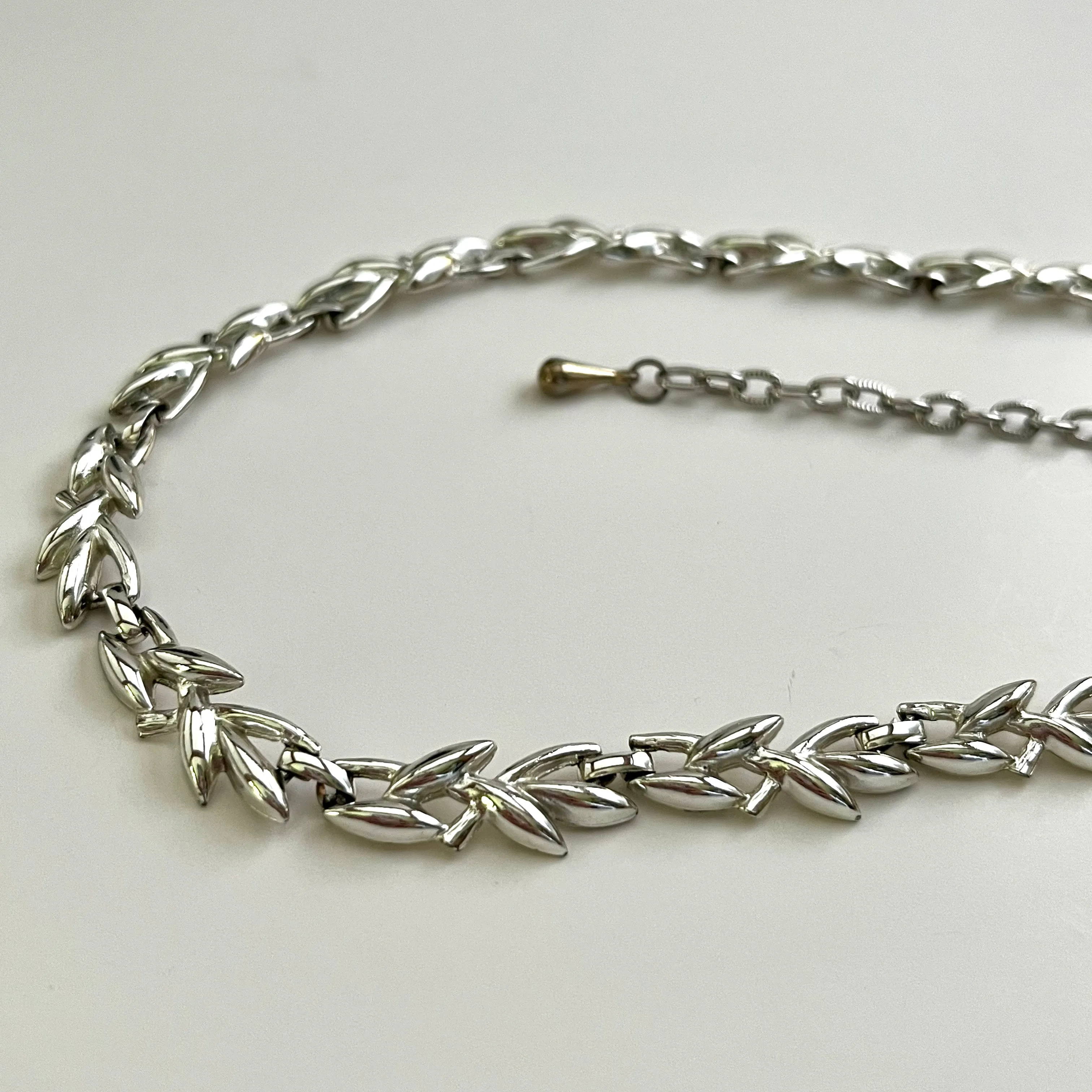 Late 50s/ Early 60s Silver-Tone Choker Necklace