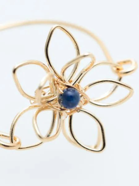 Metal Flower Ring with Gemstone