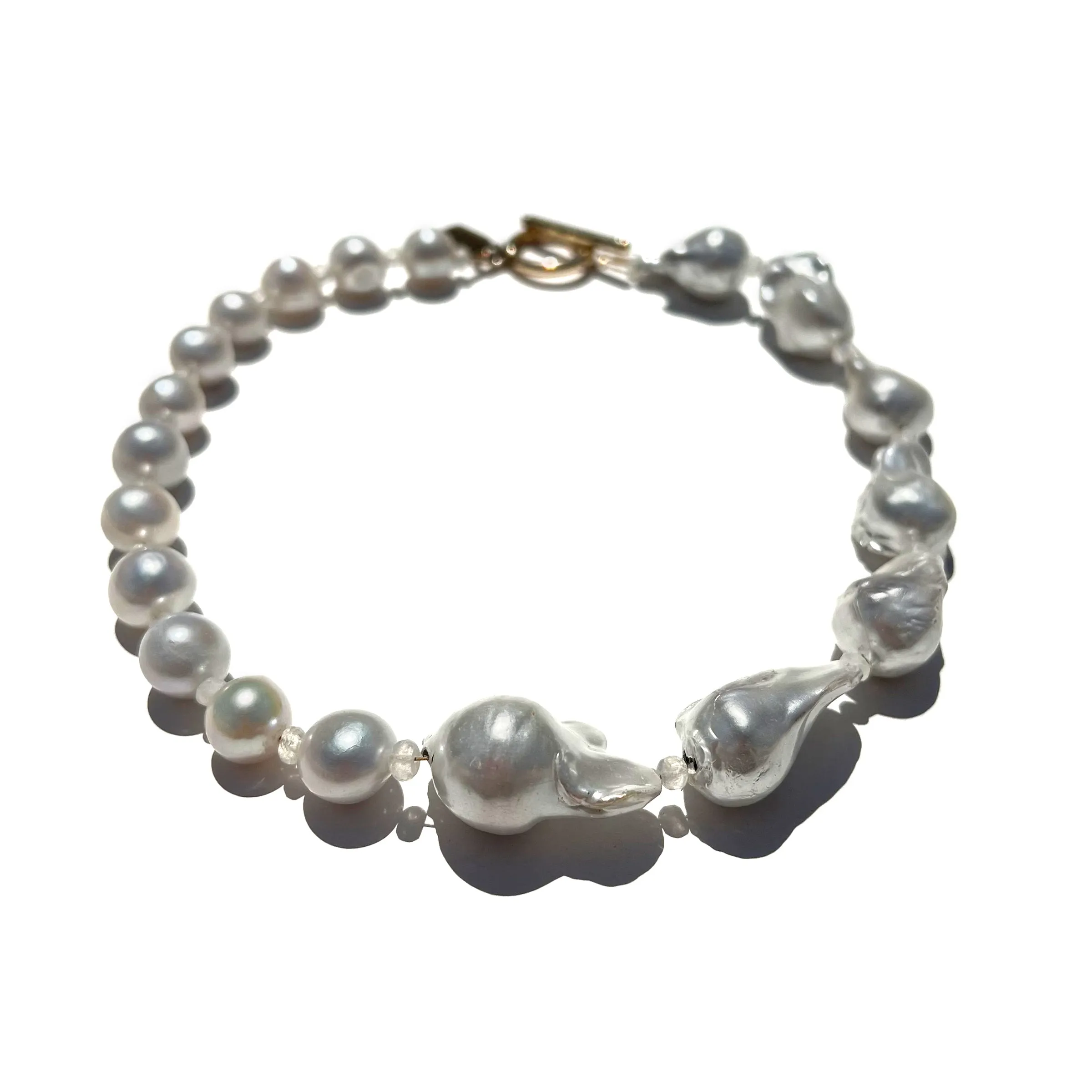 MPR x THE IMAGINARIUM: White Baroque Pearl Mix Necklace