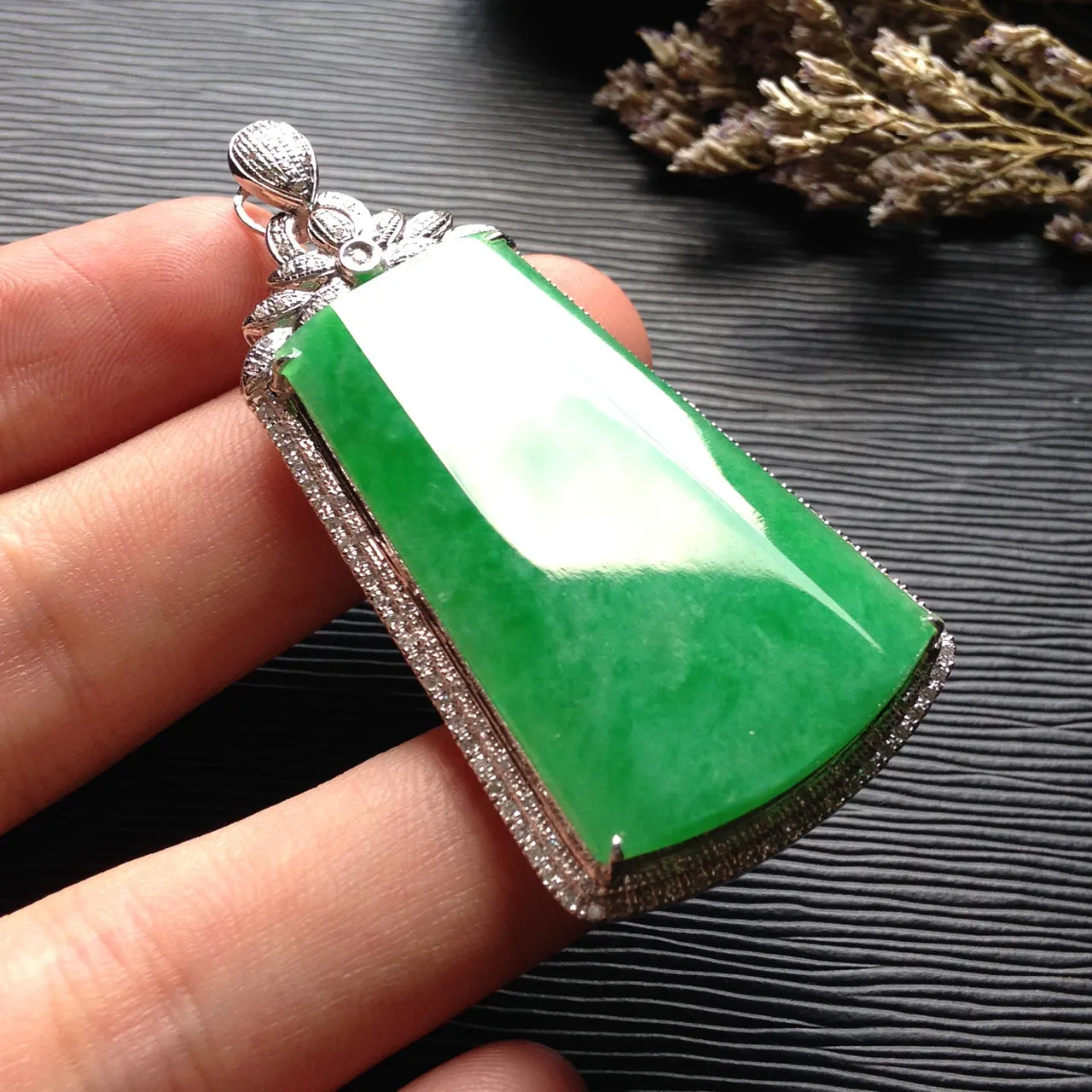 Natural Jade Pendant Jadeite Gold Pendant PT344