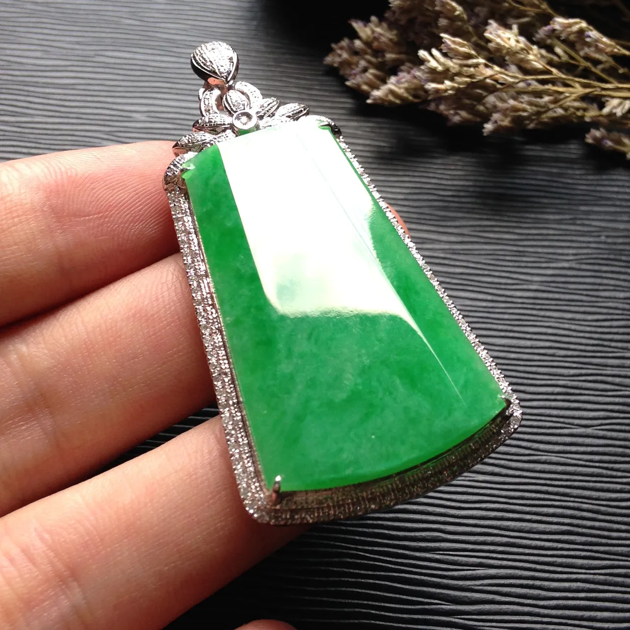 Natural Jade Pendant Jadeite Gold Pendant PT344