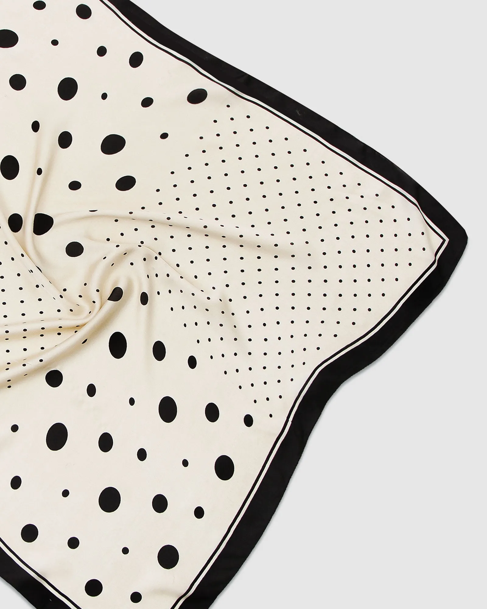 New Yorker Fashion Scarf - Dots