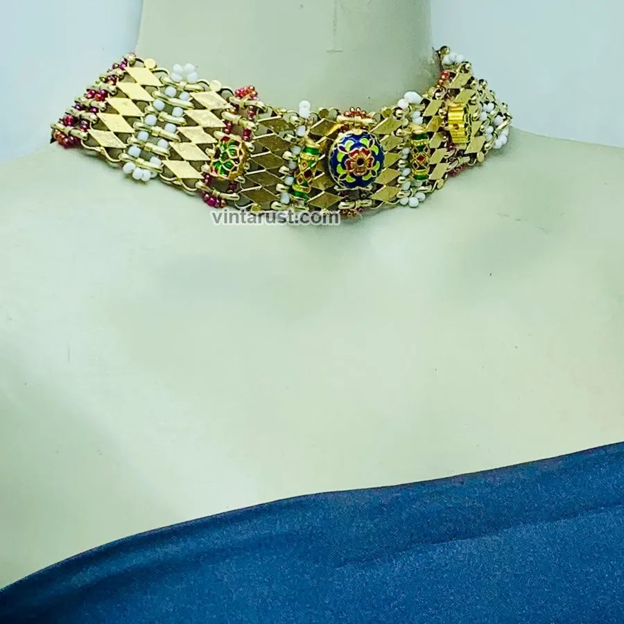 Vintage Style Golden Metal Choker Necklace