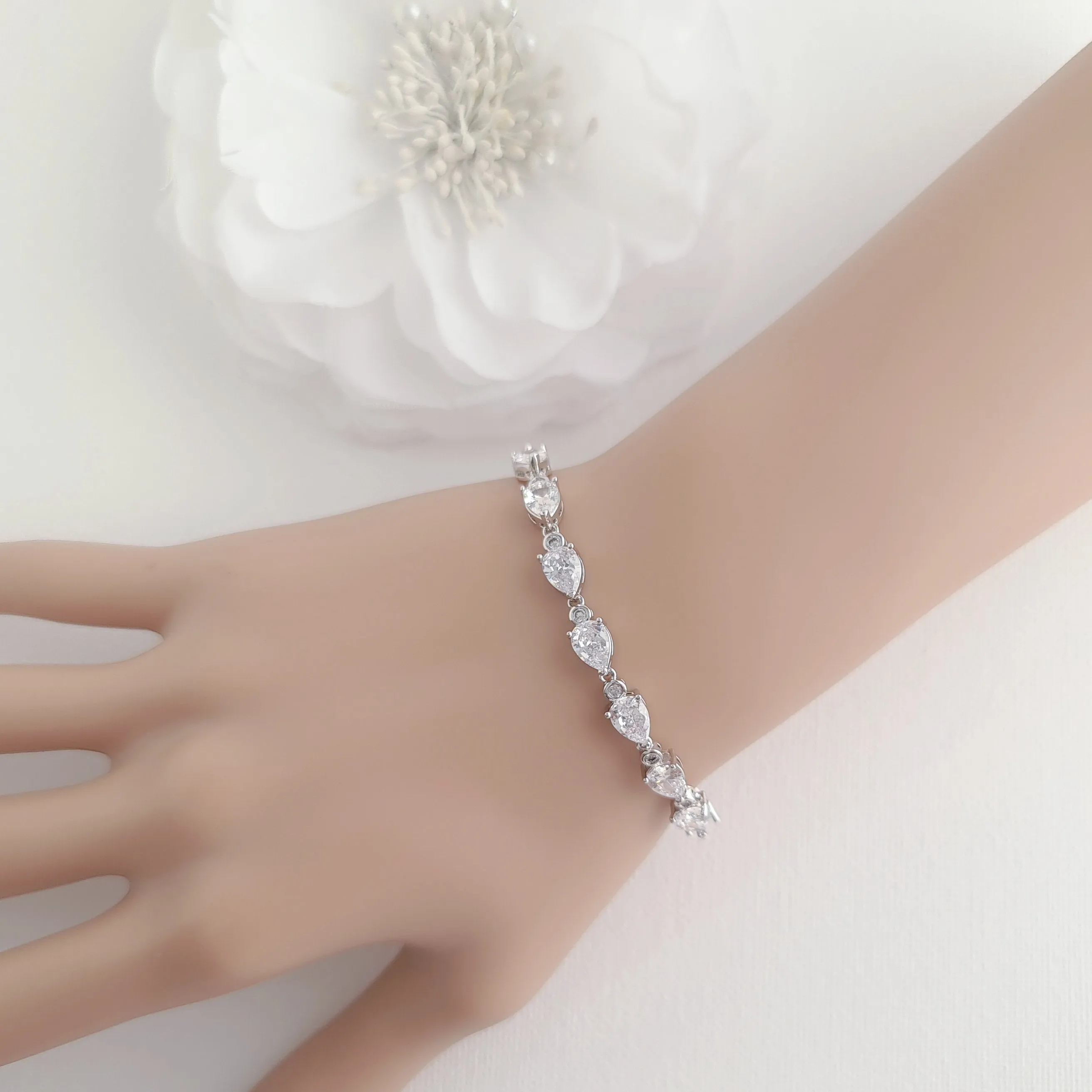 Wedding Earrings and Bracelet Set in Cubic Zirconia-Ivy