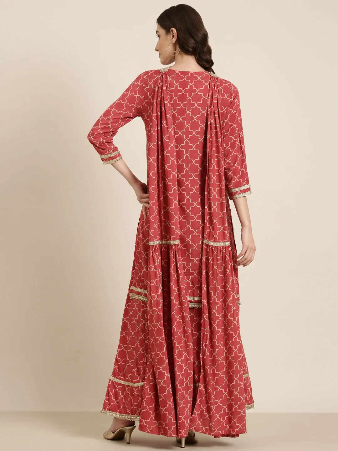 Women Coral Geometrical Kurta Set